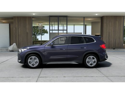 BMW iX1 eDrive20 / Trekhaak / Achteruitrijcamera / Comfort Access / Adaptieve LED / Stoelverwarming ActivLease financial lease