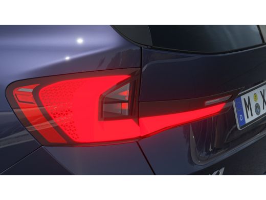 BMW iX1 eDrive20 / Trekhaak / Achteruitrijcamera / Comfort Access / Adaptieve LED / Stoelverwarming ActivLease financial lease