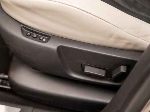 Citroën Grand C4 Picasso 1.2 PureTech Deluxe 7 Peroons Automaat (PANORAMADAK, APPLE CARPLAY, GROOT NAVI, CAMERA, XENON, LE... ActivLease financial lease