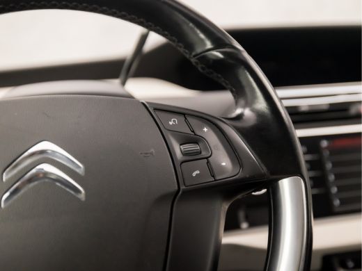 Citroën Grand C4 Picasso 1.2 PureTech Deluxe 7 Peroons Automaat (PANORAMADAK, APPLE CARPLAY, GROOT NAVI, CAMERA, XENON, LE... ActivLease financial lease