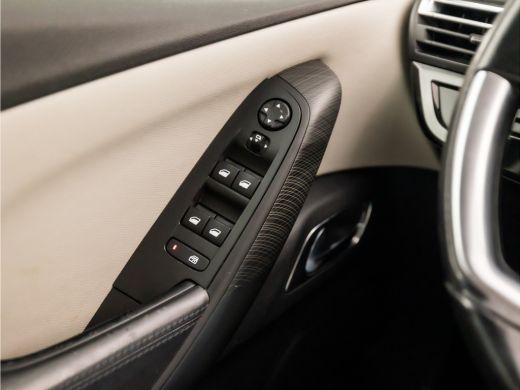 Citroën Grand C4 Picasso 1.2 PureTech Deluxe 7 Peroons Automaat (PANORAMADAK, APPLE CARPLAY, GROOT NAVI, CAMERA, XENON, LE... ActivLease financial lease
