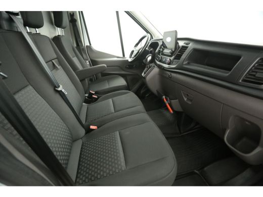 Ford Transit 350 2.0 TDCI L2H2 | 170PK | 2800KG Trekgew. | Trekhaak | Airco | Camera | 3 Persoons | Cruise | N... ActivLease financial lease