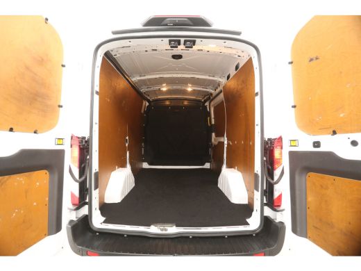 Ford Transit 350 2.0 TDCI L2H2 | 170PK | 2800KG Trekgew. | Trekhaak | Airco | Camera | 3 Persoons | Cruise | N... ActivLease financial lease