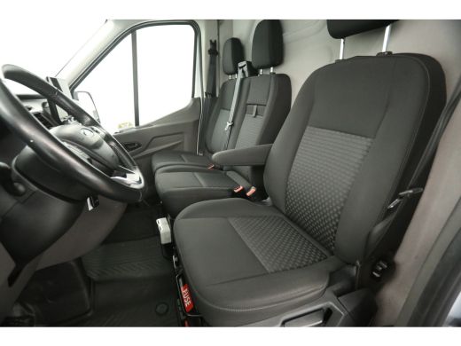 Ford Transit 350 2.0 TDCI L2H2 | 170PK | 2800KG Trekgew. | Trekhaak | Airco | Camera | 3 Persoons | Cruise | N... ActivLease financial lease