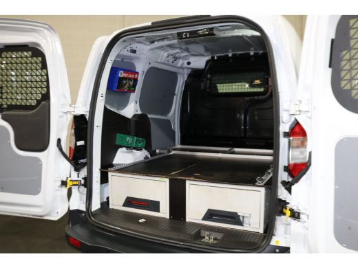 Ford Transit Courier 1.5 TDCI 100pk Limited Airco Navigatie Camera ActivLease financial lease