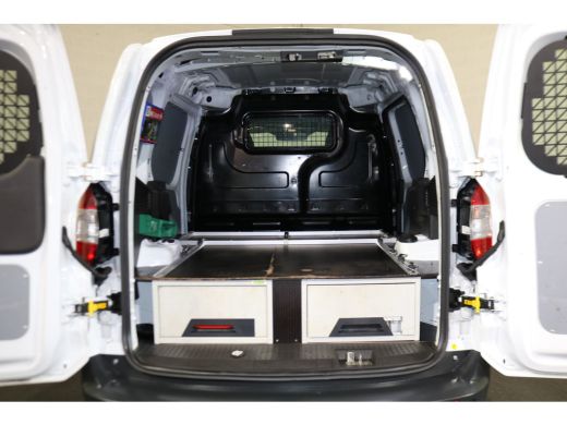 Ford Transit Courier 1.5 TDCI 100pk Limited Airco Navigatie Camera ActivLease financial lease