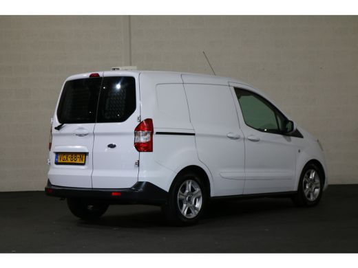 Ford Transit Courier 1.5 TDCI 100pk Limited Airco Navigatie Camera ActivLease financial lease
