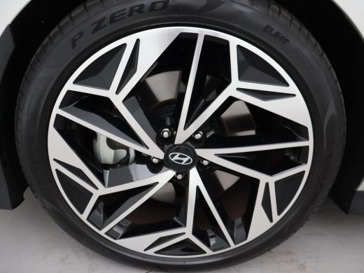 Hyundai IONIQ 6 77.4 kWh 228 PK N-LINE N-STYLE MAT GRIJS BTW | TREKHAAK | 20 INCH | CONNECT ActivLease financial lease