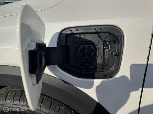 Kia Niro 1.6 GDi PHEV DynamicLine Edition / Volledig elektrisch rijden 65 km hierna Hybride aandrijving / ... ActivLease financial lease