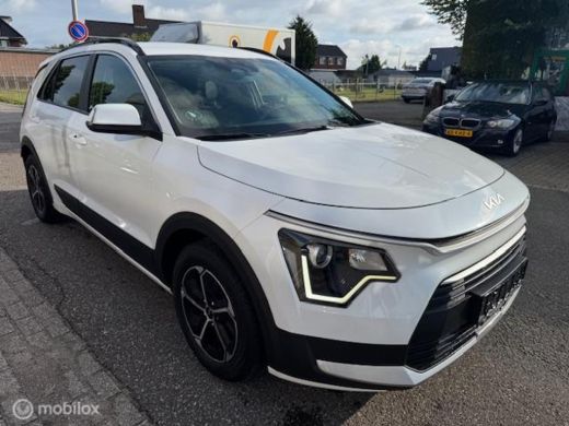 Kia Niro 1.6 GDi PHEV DynamicLine Edition / Volledig elektrisch rijden 65 km hierna Hybride aandrijving / ... ActivLease financial lease