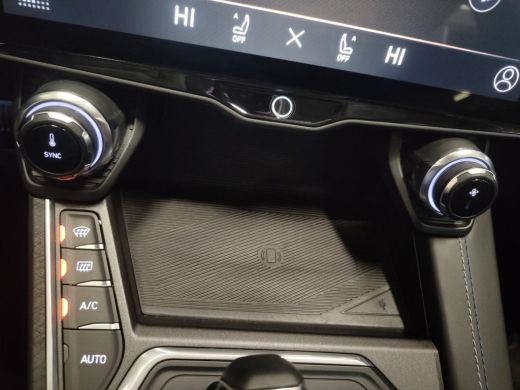 Lynk & Co 01 1.5 adaptive cruise | panodak achteruitrijcamera | dode hoek detectie ActivLease financial lease