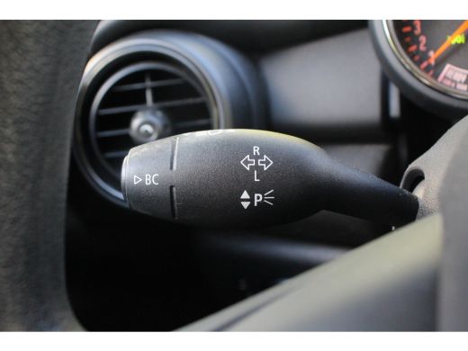 Mini One 1.5 ONE SALT | NL-AUTO! | CRUISE | AIRCO | DEALER OH! | LMV | BLUETOOTH ActivLease financial lease