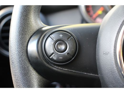 Mini One 1.5 ONE SALT | NL-AUTO! | CRUISE | AIRCO | DEALER OH! | LMV | BLUETOOTH ActivLease financial lease