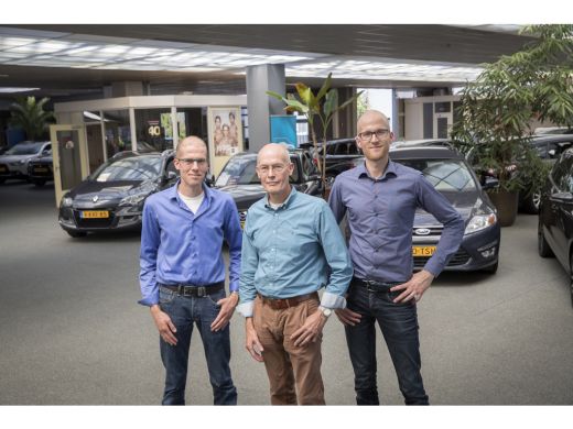 Opel Insignia Sports Tourer 1.5 CDTI/H6/Executive/Matrix-led/Pano/Bose/Trekhaak/Leder ActivLease financial lease