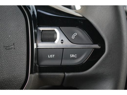 Peugeot 2008 1.2 Hybrid 136 Allure | 360 Camera | Keyless | Drive Assist | Climate | DAB | LMV 17" | Navi | Ca... ActivLease financial lease