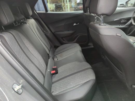 Peugeot 2008 1.2 PureTech 100 Allure | Navigatie | Camera voor + achter | Apple carplay | Nieuw model | 25.000... ActivLease financial lease