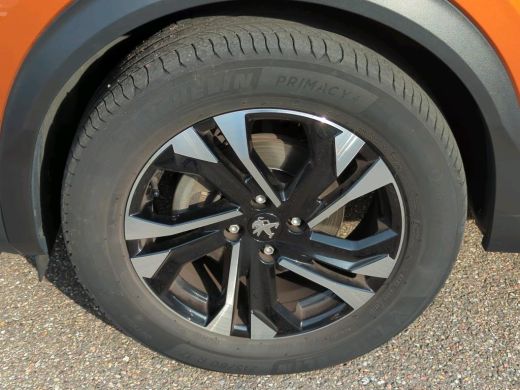 Peugeot 2008 1.2 PureTech Allure | Automaat | Navigatie | Camera | Trekhaak | 3D Instrumentenpaneel | Apple ca... ActivLease financial lease