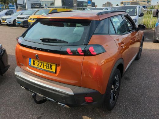 Peugeot 2008 1.2 PureTech Allure | Automaat | Navigatie | Camera | Trekhaak | 3D Instrumentenpaneel | Apple ca... ActivLease financial lease