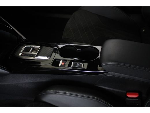 Peugeot 2008 1.2 Turbo 130-PK GT PACK EAT8 AUTOMAAT | PARKEERCAMERA | ALCANTARA BEKLEDING | TREKHAAK AFNEEMBAA... ActivLease financial lease
