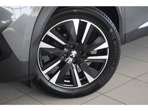 Peugeot 2008 1.2 Turbo 130-PK GT PACK EAT8 AUTOMAAT | PARKEERCAMERA | ALCANTARA BEKLEDING | TREKHAAK AFNEEMBAA... ActivLease financial lease