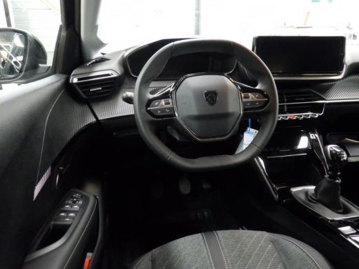 Peugeot 208 1.2 PureTech 100 Allure | Navigatie | Camera | Apple carplay | Nieuw model | 37.500km | ActivLease financial lease