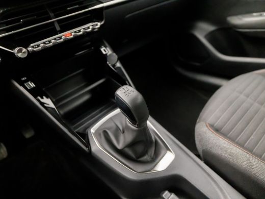 Peugeot 208 1.2 PureTech Sport (APPLE CARPLAY, GROOT NAVI, 360 CAMERA, GETINT GLAS, LM VELGEN, SPORTSTOELEN, ... ActivLease financial lease