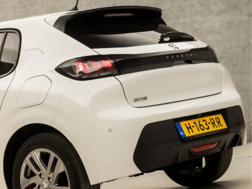 Peugeot 208 1.2 PureTech Sport (APPLE CARPLAY, GROOT NAVI, 360 CAMERA, GETINT GLAS, LM VELGEN, SPORTSTOELEN, ... ActivLease financial lease