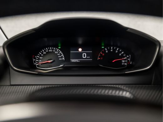 Peugeot 208 1.2 PureTech Sport (APPLE CARPLAY, GROOT NAVI, 360 CAMERA, GETINT GLAS, LM VELGEN, SPORTSTOELEN, ... ActivLease financial lease