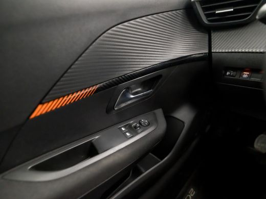 Peugeot 208 1.2 PureTech Sport (APPLE CARPLAY, GROOT NAVI, 360 CAMERA, GETINT GLAS, LM VELGEN, SPORTSTOELEN, ... ActivLease financial lease