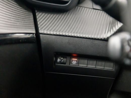 Peugeot 208 1.2 PureTech Sport (APPLE CARPLAY, GROOT NAVI, 360 CAMERA, GETINT GLAS, LM VELGEN, SPORTSTOELEN, ... ActivLease financial lease