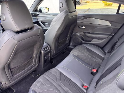 Peugeot 408 1.6 HYbrid GT 180PK Automaat | Glazen Schuif/Kantel-dak | Camera V + A | 20" Licht Metaal | Apple... ActivLease financial lease