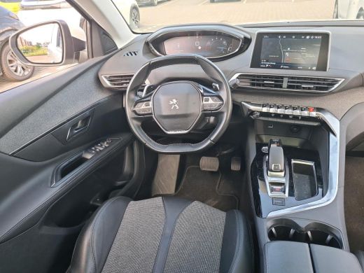 Peugeot 5008 1.2 PureTech Allure Avantage | Automaat | Navigatie | Camera | Panorama/schuifdak | Elektrische a... ActivLease financial lease