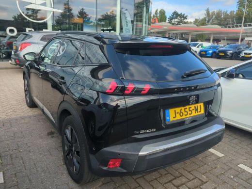 Peugeot e-2008 EV GT 50 kWh | Automaat | Navigatie | Camera | Panorama/schuifdak | Fase 3 | 40.000km | Stoelverw... ActivLease financial lease