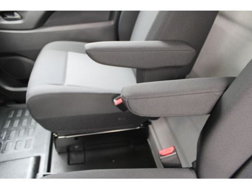 Peugeot e-Expert EV L2 75 kWh | NAVIGATIE | SENSOREN | APPLE CARPLAY/ANDROID AUTO | ActivLease financial lease