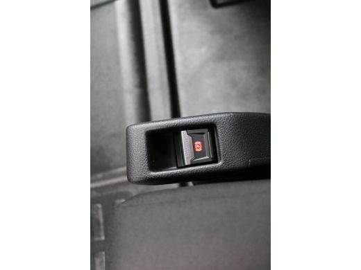 Peugeot e-Expert EV L2 75 kWh | NAVIGATIE | SENSOREN | APPLE CARPLAY/ANDROID AUTO | ActivLease financial lease