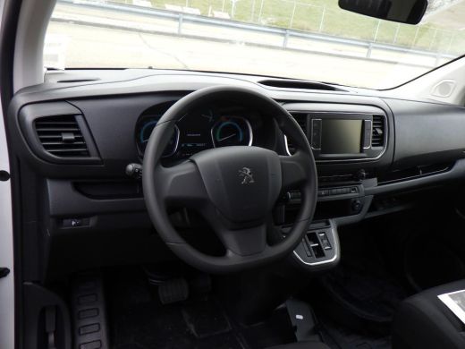 Peugeot e-Expert EV L2 75 kWh | NAVIGATIE | SENSOREN | APPLE CARPLAY/ANDROID AUTO | ActivLease financial lease