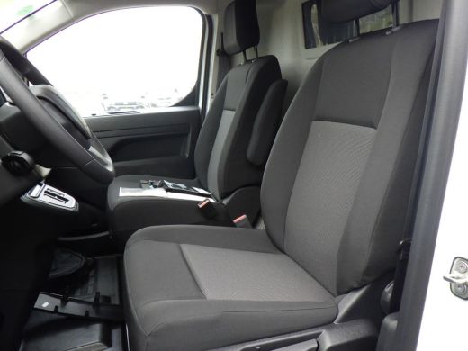 Peugeot e-Expert EV L2 75 kWh | NAVIGATIE | SENSOREN | APPLE CARPLAY/ANDROID AUTO | ActivLease financial lease