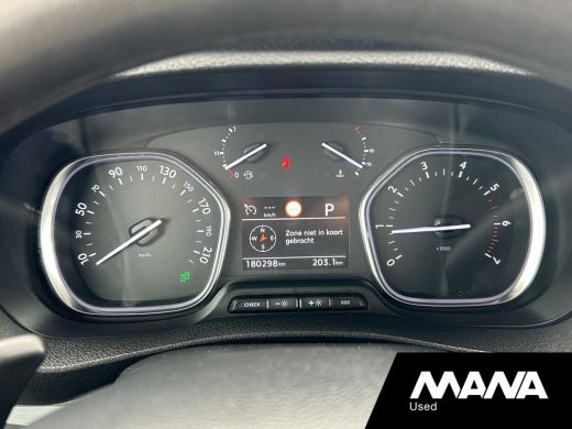 Peugeot Expert 231S 2.0 BlueHDI 180PK Automaat Premium Stoelverwarming Imperiaal Trekhaak Cruise Navi ActivLease financial lease