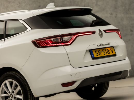 Renault Mégane Estate 1.2 TCe Limited Sport (VIRTUAL COCKPIT, APPLE CARPLAY, NAVIGATIE, CLIMATE, SPORTSTOELEN, GETINT G... ActivLease financial lease