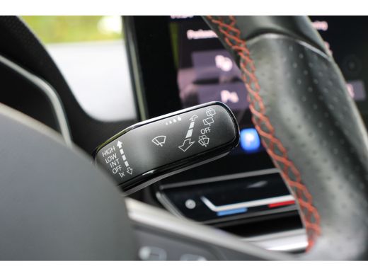 Seat Leon 2.0 TDI FR | NL-AUTO! | DEALER OH! | 1 EIGENAAR! | ADAPTIVE CRUISE | DODE HOEK SENS | CAMERA | LE... ActivLease financial lease