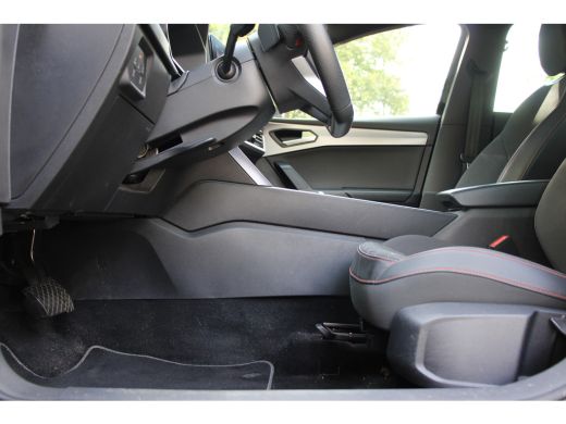 Seat Leon 2.0 TDI FR | NL-AUTO! | DEALER OH! | 1 EIGENAAR! | ADAPTIVE CRUISE | DODE HOEK SENS | CAMERA | LE... ActivLease financial lease