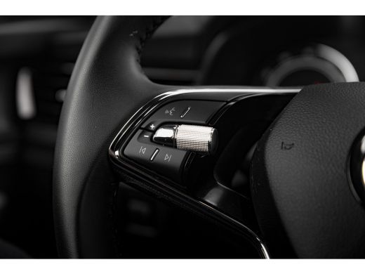 Skoda Kamiq 1.0 TSI Ambition | Apple Carplay | Airco | LM 16" | Cruise Control | ActivLease financial lease