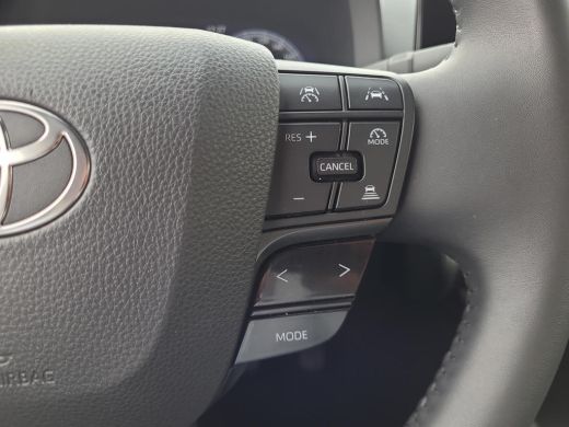 Toyota C-HR 1.8 Hybrid 140 Dynamic | Apple CarPlay | Navigatie | Blindspot | Rijklaarprijs incl garantie | ActivLease financial lease