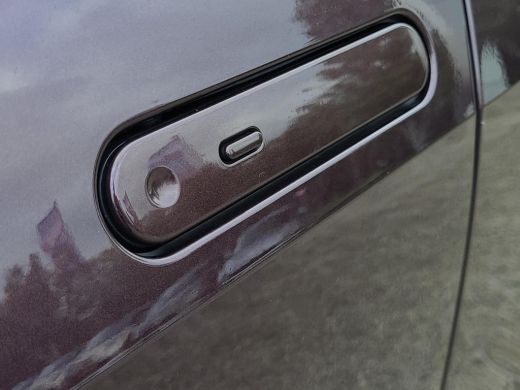 Toyota C-HR 1.8 Hybrid 140 Dynamic | Apple CarPlay | Navigatie | Blindspot | Rijklaarprijs incl garantie | ActivLease financial lease