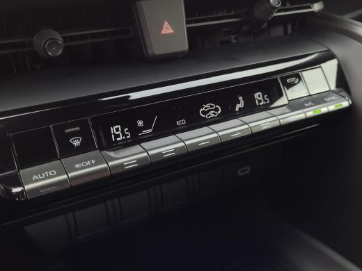 Toyota C-HR 1.8 Hybrid 140 Dynamic | Apple CarPlay | Navigatie | Blindspot | Rijklaarprijs incl garantie | ActivLease financial lease