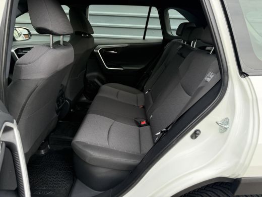 Toyota RAV4 2.5 Hybrid AWD Active Led Navi Trekhaak 1650 KG ActivLease financial lease