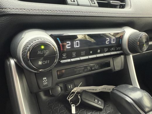 Toyota RAV4 2.5 Hybrid AWD Active Led Navi Trekhaak 1650 KG ActivLease financial lease