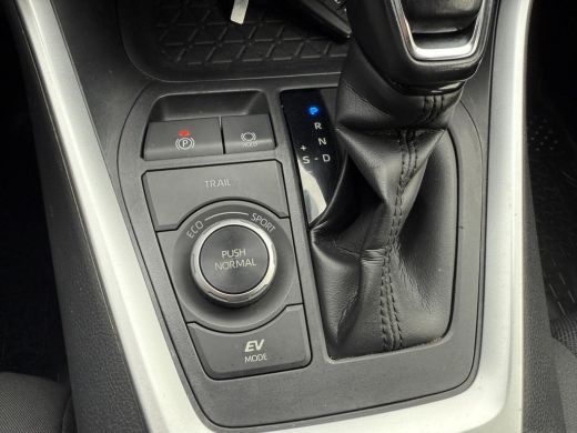 Toyota RAV4 2.5 Hybrid AWD Active Led Navi Trekhaak 1650 KG ActivLease financial lease