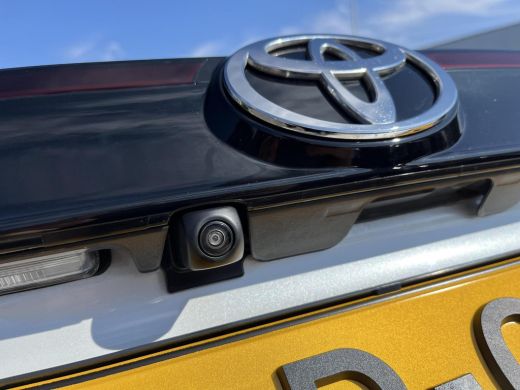 Toyota Yaris Cross 1.5 Hybrid 130 GR Sport | Navigatie | Apple CarPlay/Android auto | Elektrische achterklep ActivLease financial lease