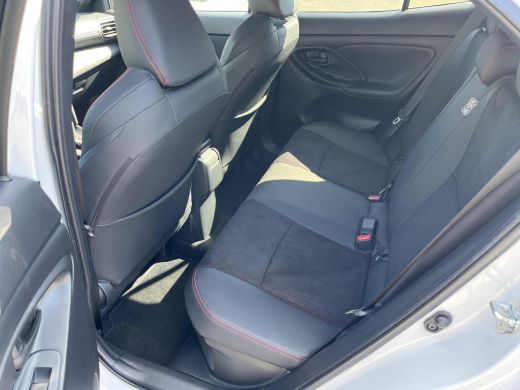 Toyota Yaris Cross 1.5 Hybrid 130 GR Sport | Navigatie | Apple CarPlay/Android auto | Elektrische achterklep ActivLease financial lease